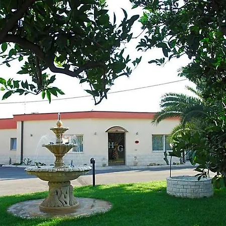 Giardino מלון מודוניו