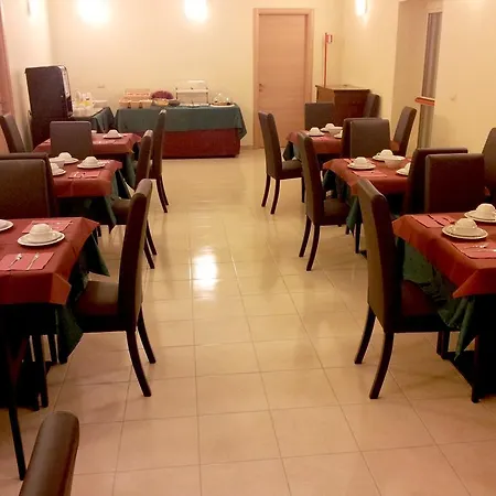 Giardino 3* מודוניו