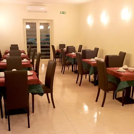 Giardino فندق مودونيو